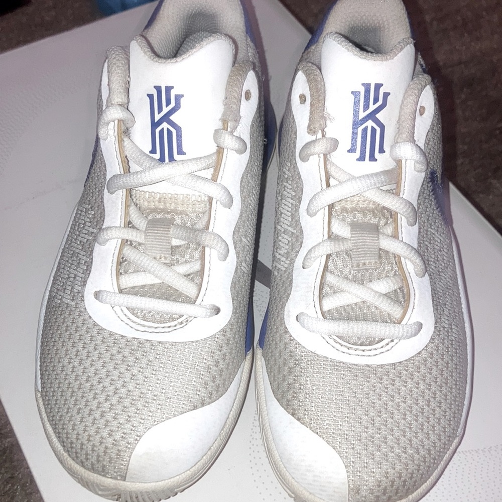 Boys Nike Kyrie blue and white size 13c